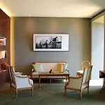 Bon Rivage Hotel