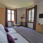 Bon Rivage Hotel