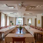 Bon Rivage Hotel 3*