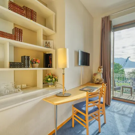 Bon Rivage Hotel 3*