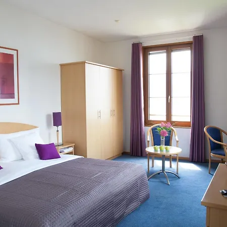 Bon Rivage Hotel 3*