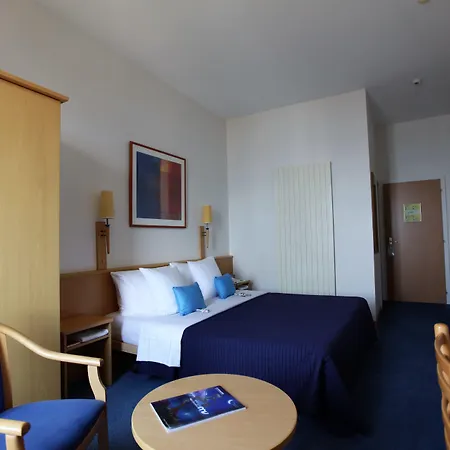Bon Rivage Hotel 3*