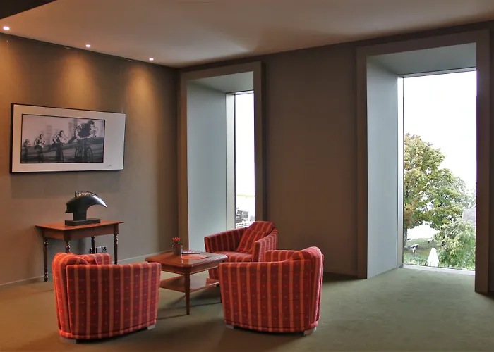 Bon Rivage Hotell 3*